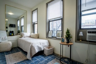 Building Photo - Harlem Place 1