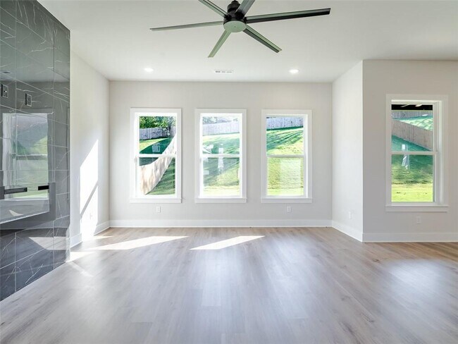 Building Photo - 1317 Bunker Dr