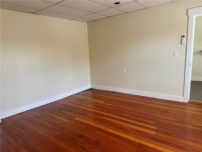 Building Photo - 40-40 Freebody St