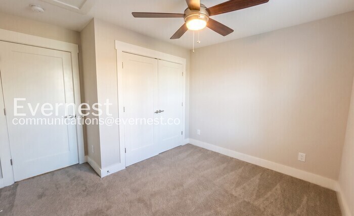 Building Photo - 220 Croleywood Ln
