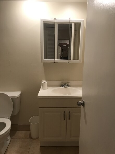 new bathrooms - 480 NW 20th St