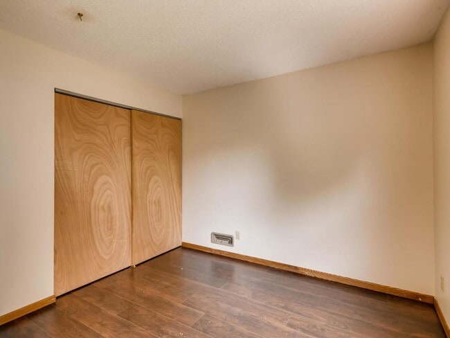 Building Photo - 5417 Emerson Ave S