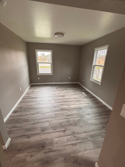 Building Photo - 611 W Randolph St