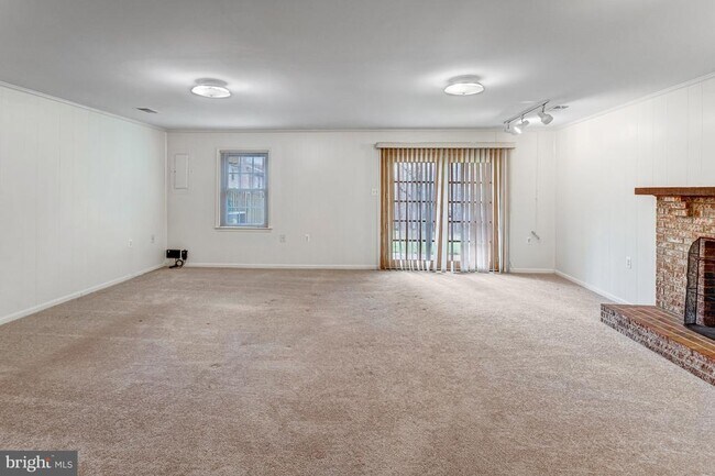 Building Photo - 11337 Cromwell Ct