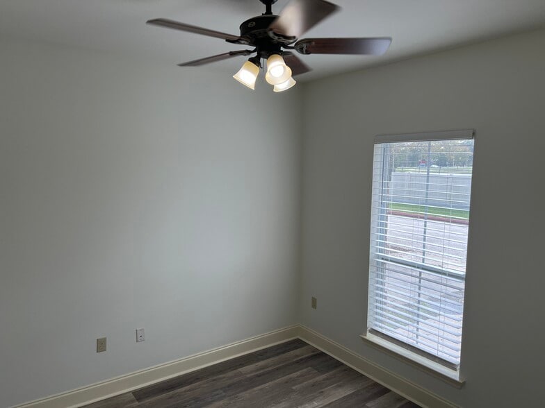 Bedroom #1 - 37140 Woodgate Ave