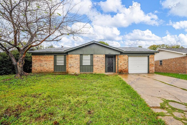 Primary Photo - Great 3/1.5/1 Home in Balch Springs!