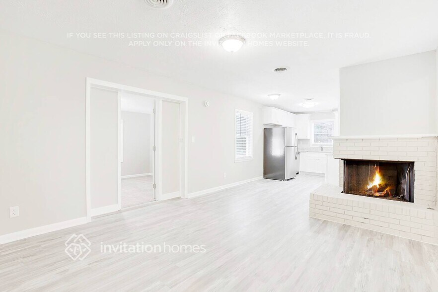 Building Photo - 2384 Tiffany Pl