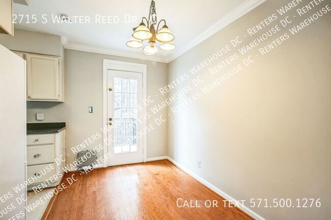 Building Photo - Cozy 2Bd/1Bth condo nestled in the vibrant...