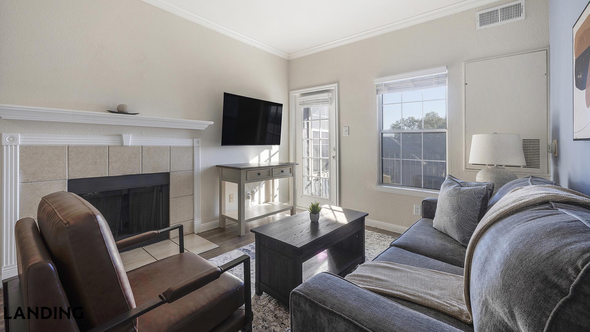 Building Photo - 1215 W Slaughter Ln