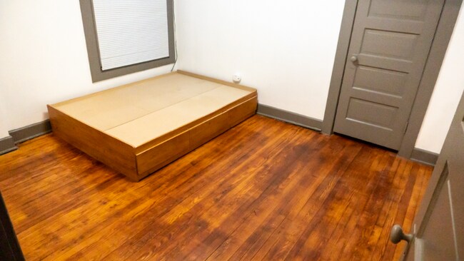 Building Photo - 420 High St