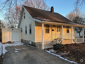 Building Photo - 3204 S 2nd St