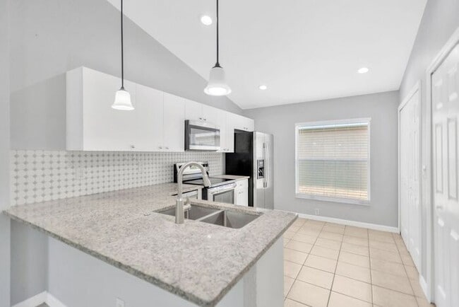 Building Photo - Beautiful 3/2 Home in Riverview, FL