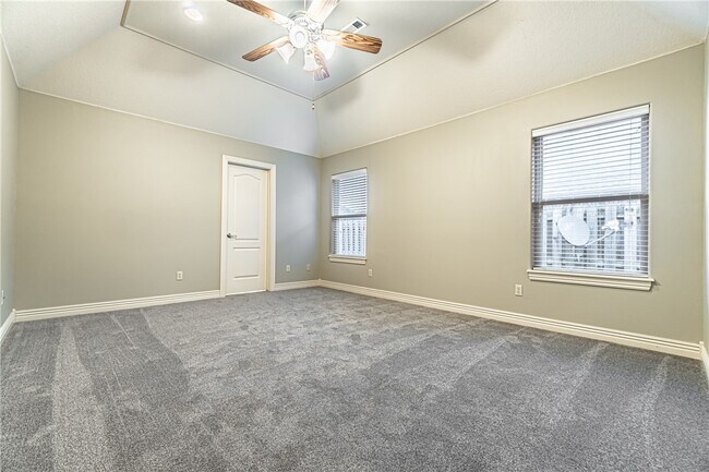 Building Photo - 1141 Torbay Trce