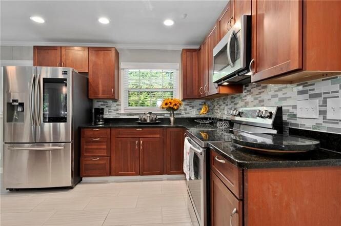 Building Photo - 2804 Dodson Dr