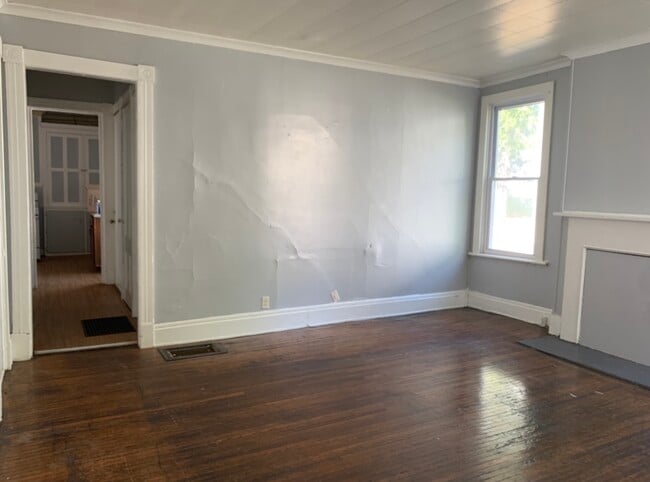 Building Photo - 101 Thorndale Terrace