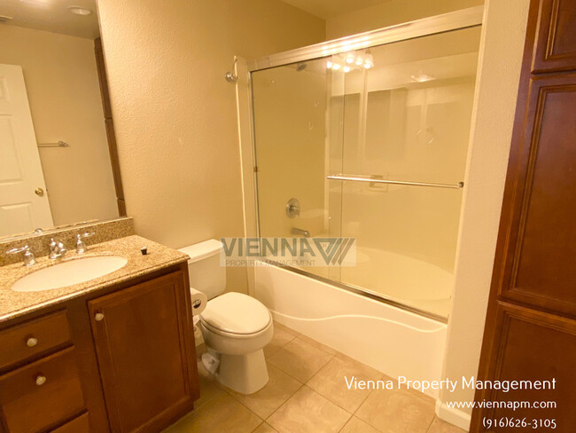 Building Photo - 6521 Hearthstone Cir