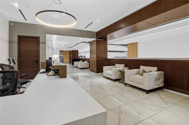 Building Photo - 1065 Peachtree St NE