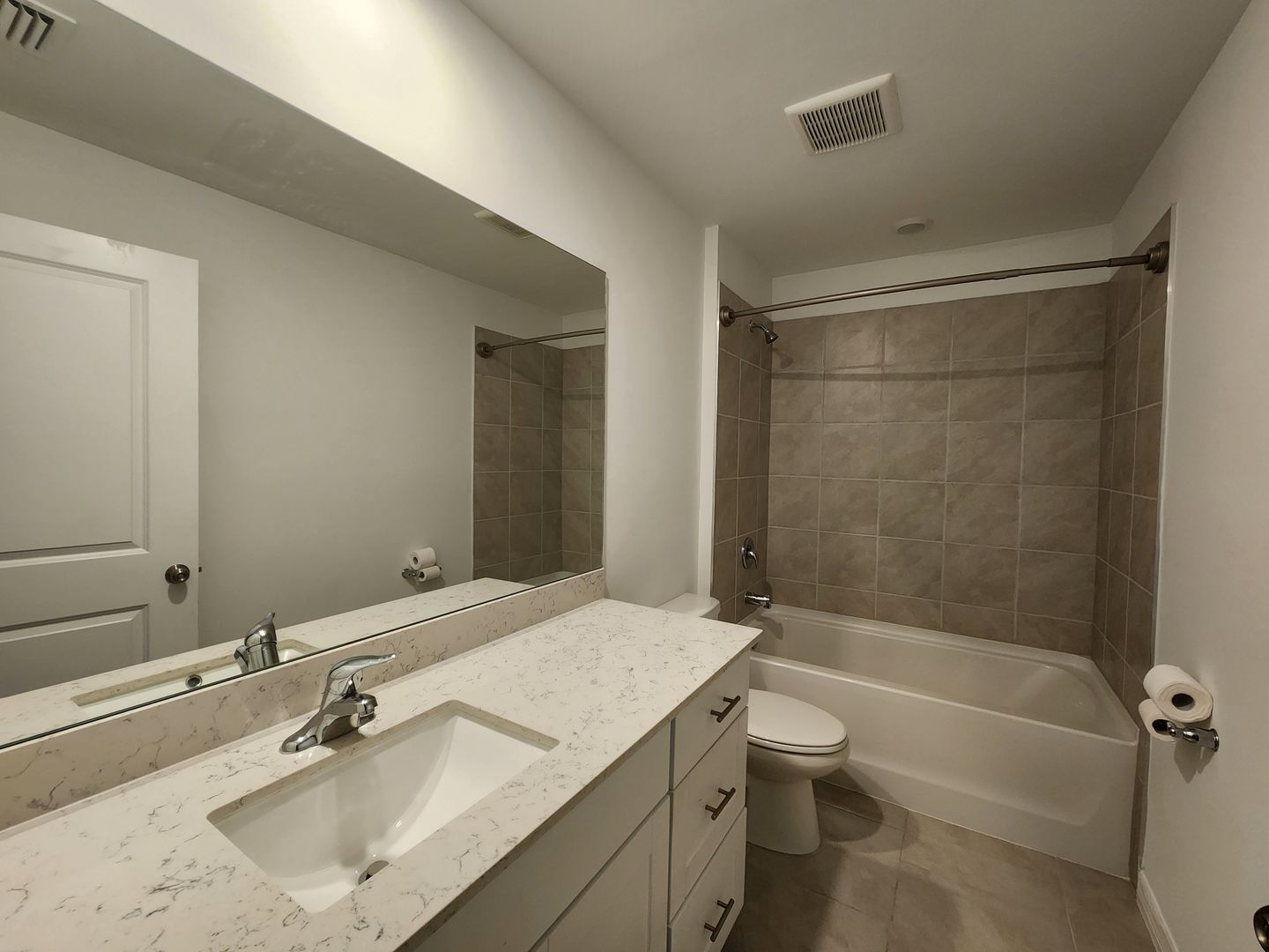 Building Photo - Beautiful New Construction Spacious Home in Savannah Lakes Community