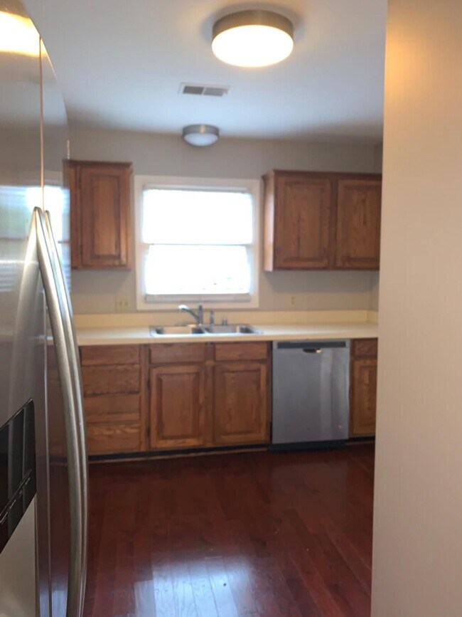 Building Photo - 1129 Turkey Foot Rd