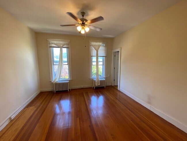 Building Photo - 51 Pearl St