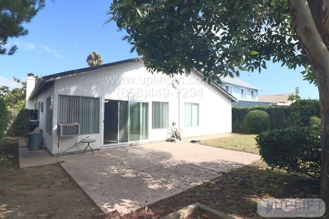 Building Photo - Spacious 4 Bedroom Home in Prime Mira Mesa...