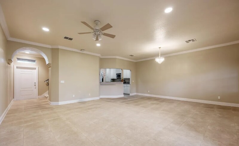 Building Photo - 1800 Kole Pl