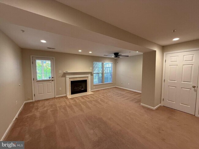 Building Photo - 5968 Autumn Spell