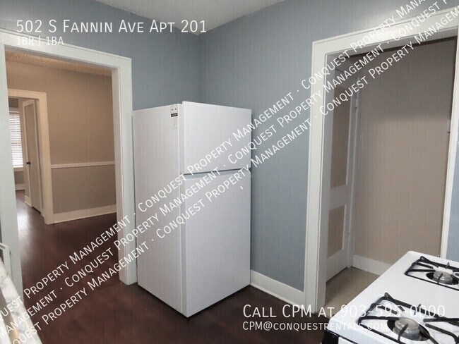 Building Photo - 502 S Fannin Ave