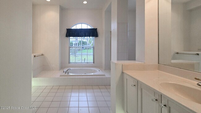 Building Photo - 7989 Bradwick Way