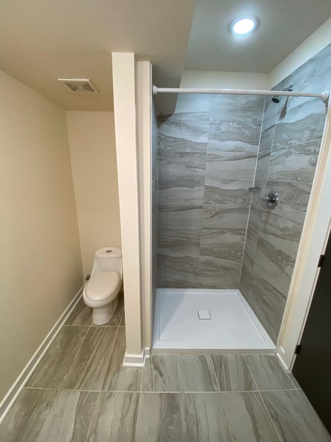 Building Photo - 5110 Arch St