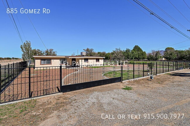 Primary Photo - 885 Gomez Rd
