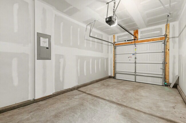 Building Photo - 5616 Ringneck Road