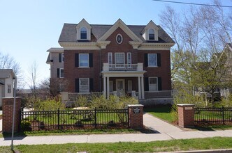 Building Photo - 81 S Williams St