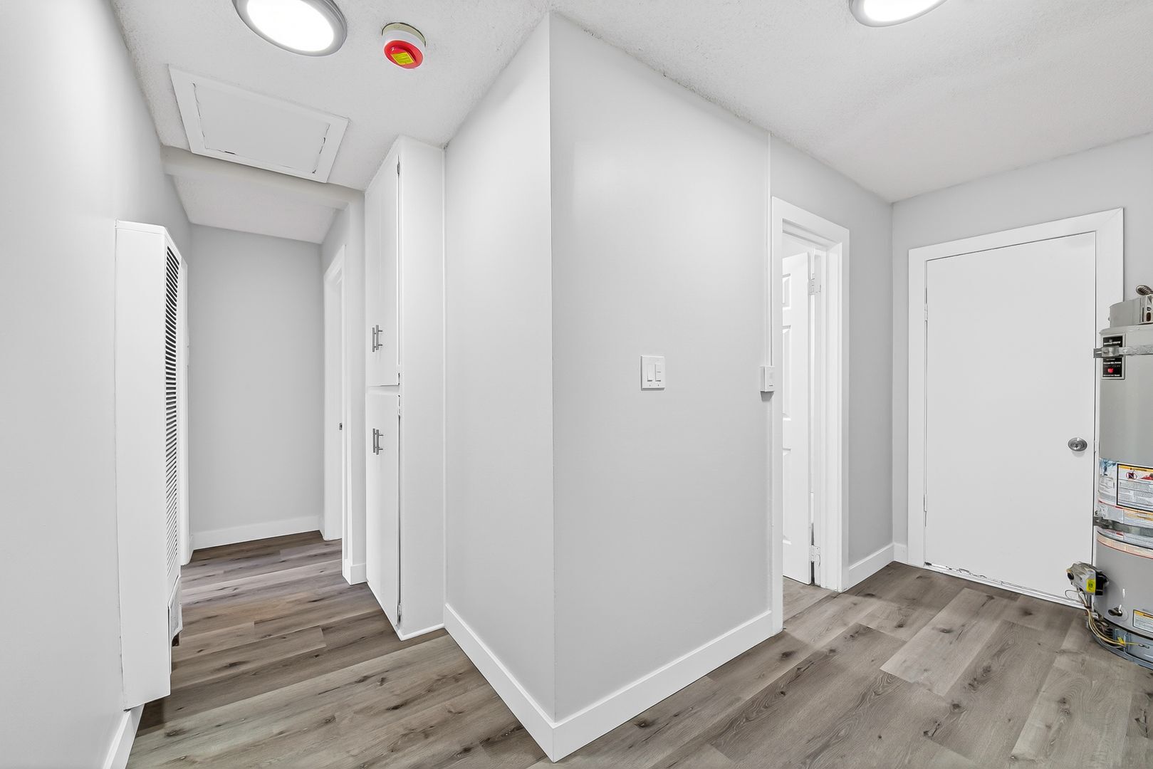 Building Photo - 409 S Harris Ave