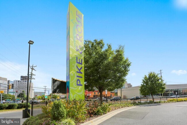 Building Photo - 11416 Empire Ln