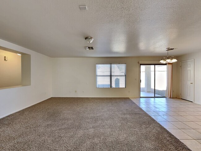 Building Photo - 2608 W Bloch Rd