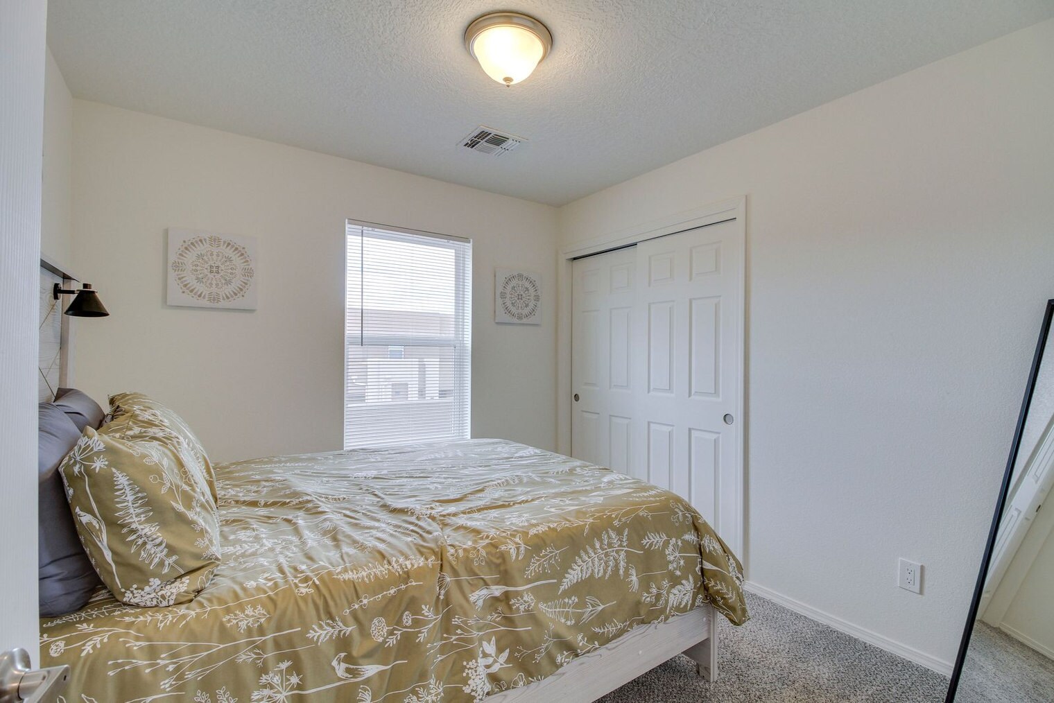 Building Photo - 271 San Clemente Ave NW