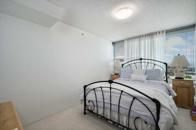 Building Photo - 9725 Woods Dr