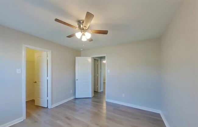 Building Photo - AVAILABLE NOW