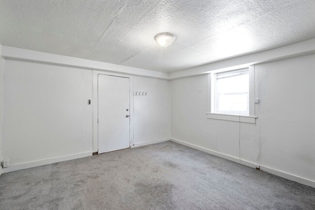 Building Photo - 764 Garfield Ave