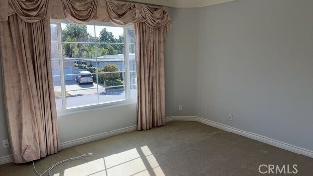 Building Photo - 11 E Rodell Pl