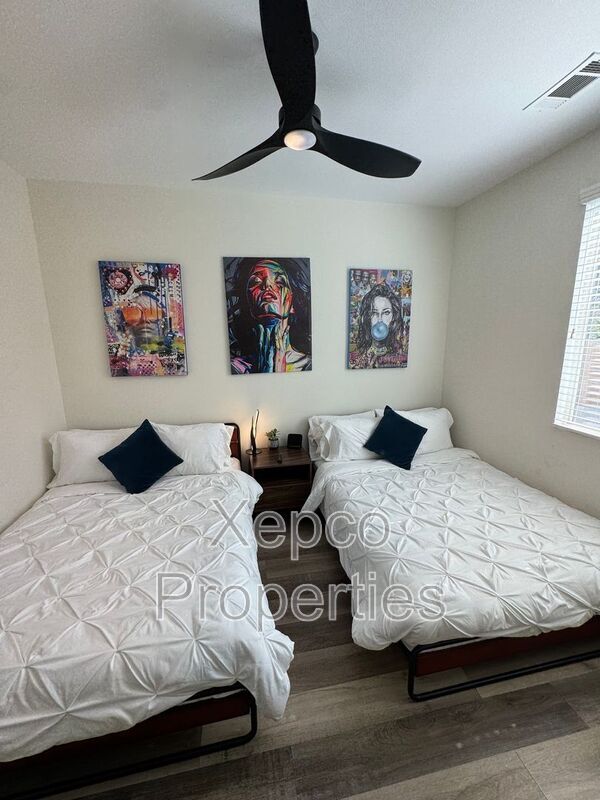 Building Photo - 80746 Diamondback Trail