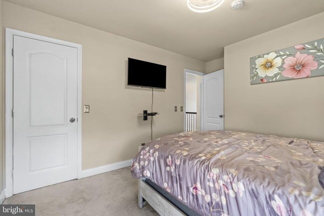 Building Photo - 18318 Lyles Dr
