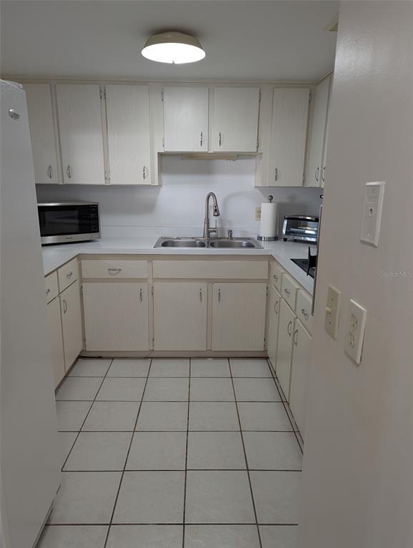 Building Photo - 2466 Ecuadorian Way