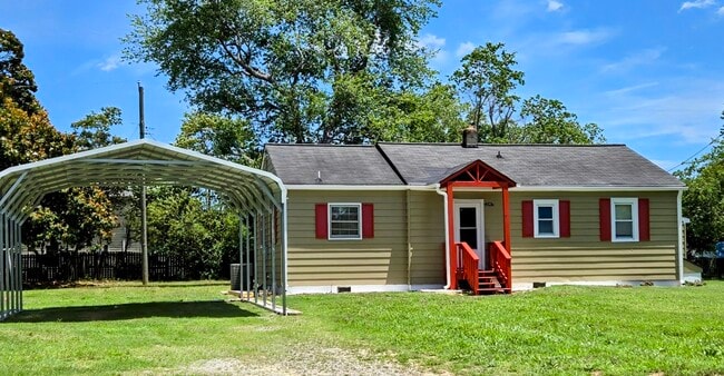 Primary Photo - 2347 Bolden Dr