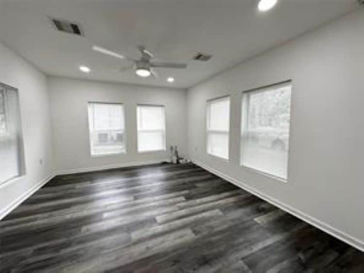 Building Photo - 4318 1st St