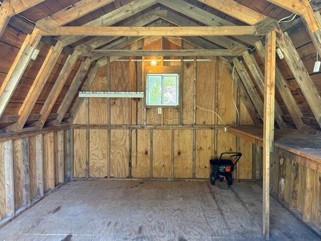 Building Photo - Remodeled 3 Bedroom 2 Bathroom home in Battlefield MO