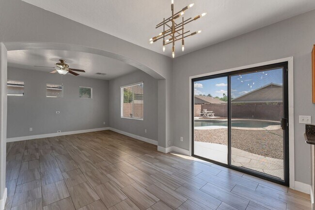 Building Photo - Charming 3BR House in Apache Junction