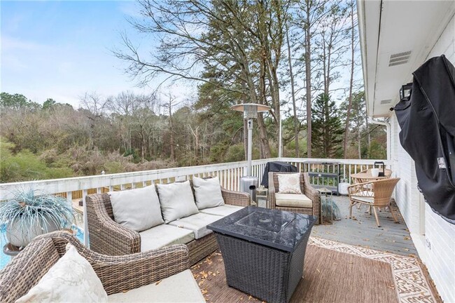 Building Photo - 120 Timber Creek Terrace