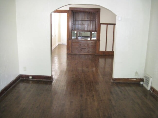 Building Photo - 2579 N Frederick Ave